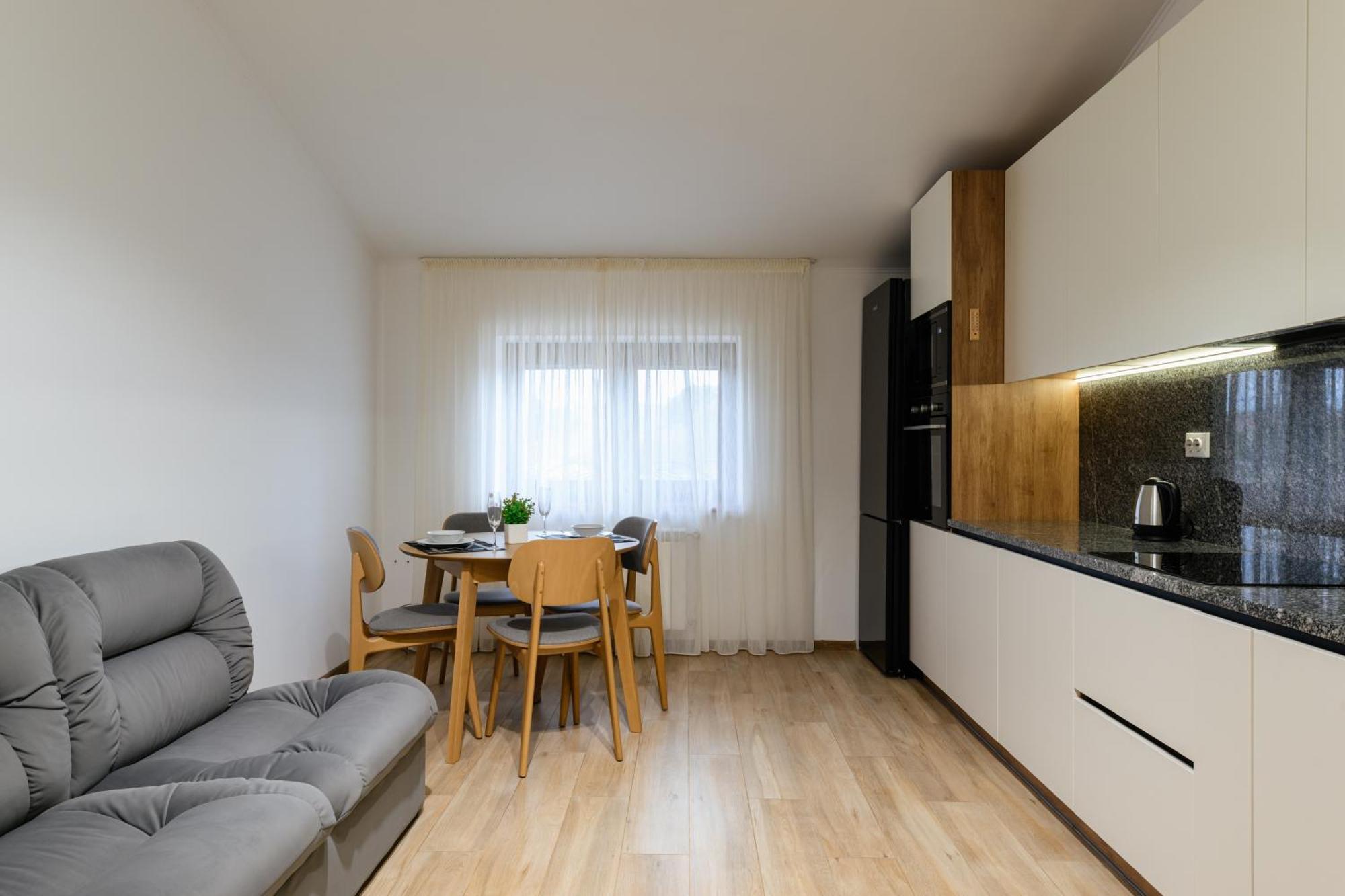 Luxury Apartments Uzhorod Ngoại thất bức ảnh