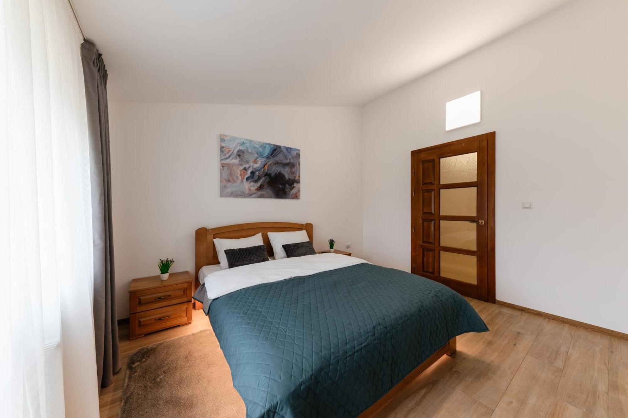 Luxury Apartments Uzhorod Ngoại thất bức ảnh