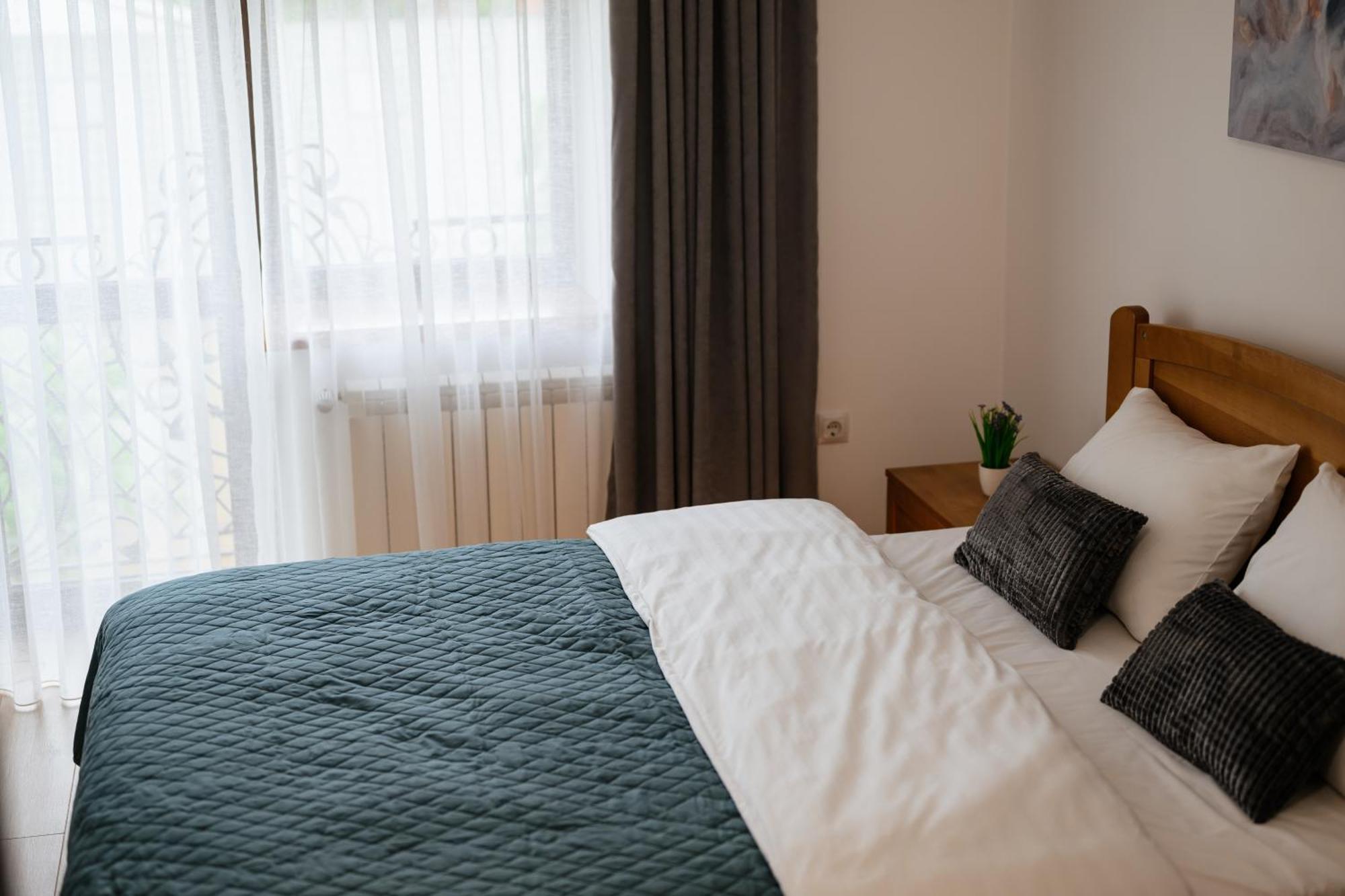 Luxury Apartments Uzhorod Ngoại thất bức ảnh