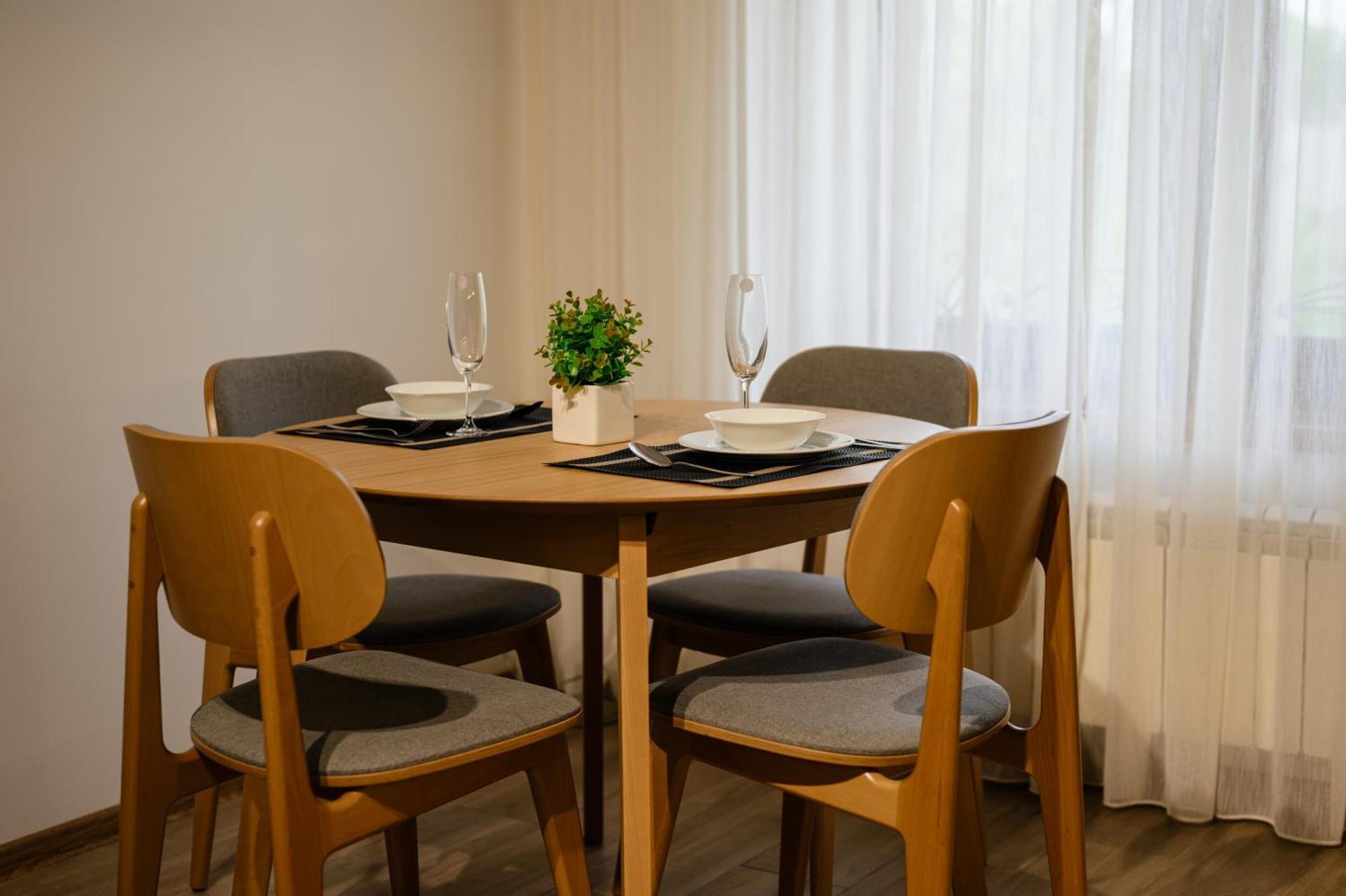 Luxury Apartments Uzhorod Ngoại thất bức ảnh