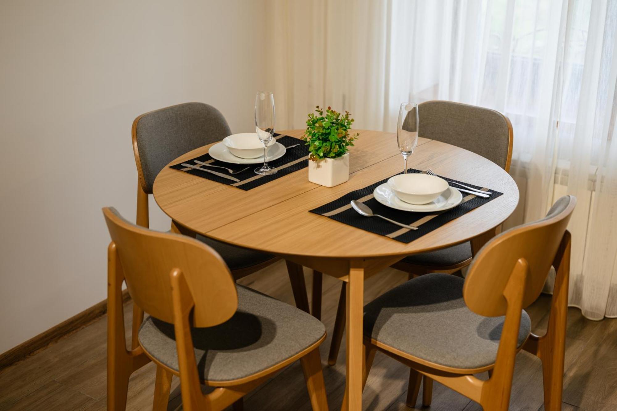 Luxury Apartments Uzhorod Ngoại thất bức ảnh