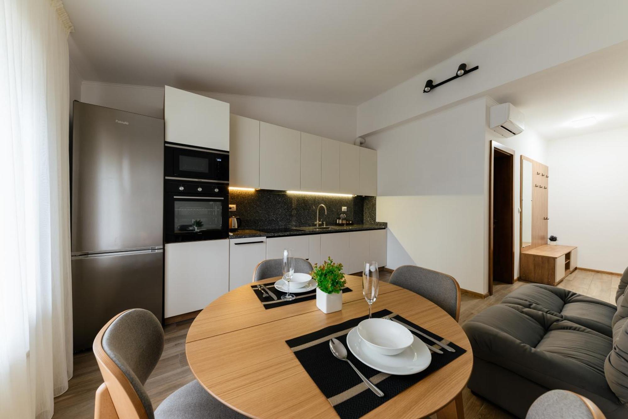 Luxury Apartments Uzhorod Ngoại thất bức ảnh